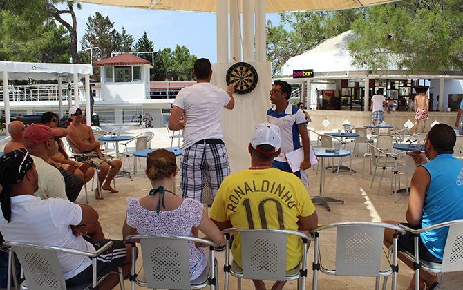 Club La Mer, dart turnuvalarıyla tatilinize renk katıyor!