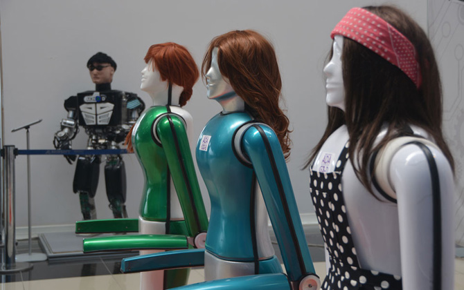 Havaalanlarında robot hostesler!