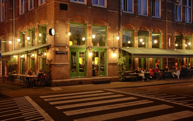 Amsterdam bulunan “Bar Botanique” ile adeta yeşile doyacaksınız!